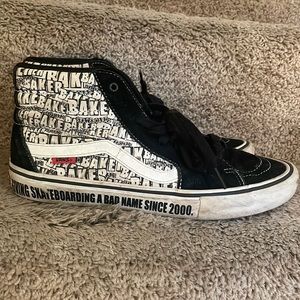 Men’s skate shoes. Size 11. Gently used.